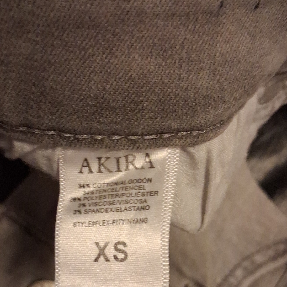 AKIRA Gray Yin Yang Jean Shorts - Picture 4 of 4